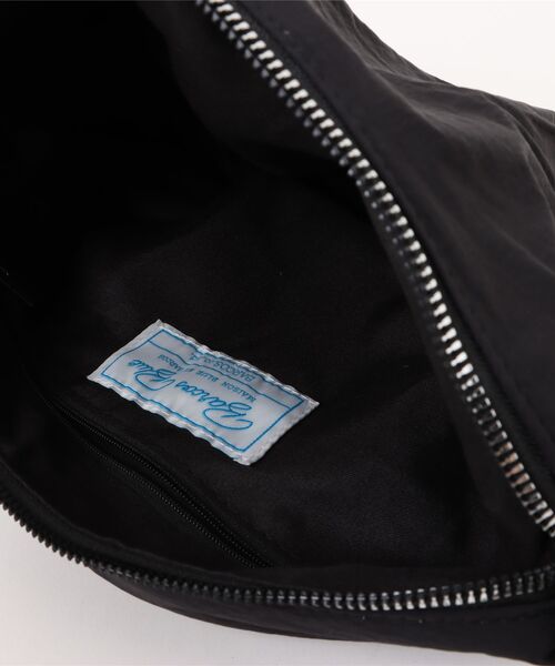 BarcosBlue(バルコスブルー)の「【BarcosBlue/バルコスブルー】ギャザーナイロンハンドバッグ(ハンドバッグ・レディース・ピンク/グレー/ブラック・ONE SIZE)」の9枚目の写真