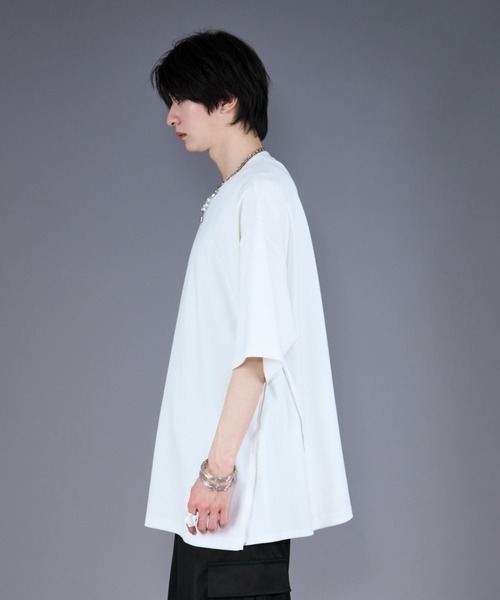 Ellno Loset(エルノロゼット)の「2WAYサイドジップポンチTシャツ(Tシャツ/カットソー・メンズ・レッド/ブラック/オフホワイト・LARGE/MEDIUM/SMALL)」の10枚目の写真