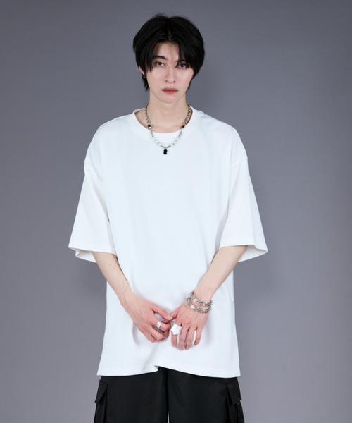 Ellno Loset(エルノロゼット)の「2WAYサイドジップポンチTシャツ(Tシャツ/カットソー・メンズ・レッド/ブラック/オフホワイト・LARGE/MEDIUM/SMALL)」の5枚目の写真