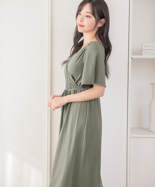 tu-hacci（ツーハッチ）の「ナイトブラ付きカシュクールワンピース《ラクシアスリープ》（ルームワンピース・レディース・チャコール/ブラック/グレイッシュベージュ/ピンクベージュ/ライトカーキ・65M/65L/70M/70L/75M/75L/80M/80L/85M/85L）」の17枚目の写真