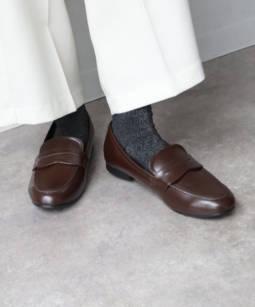 U.S. POLO ASSN.(ユーエスポロアッスン)の「【U.S. POLO ASSN./ユーエスポロアッスン】クラシックフラットローファー(ローファー・レディース・ブラック/ブラック×ホワイト/ダークブラウン・S/M/L)」の3枚目の写真