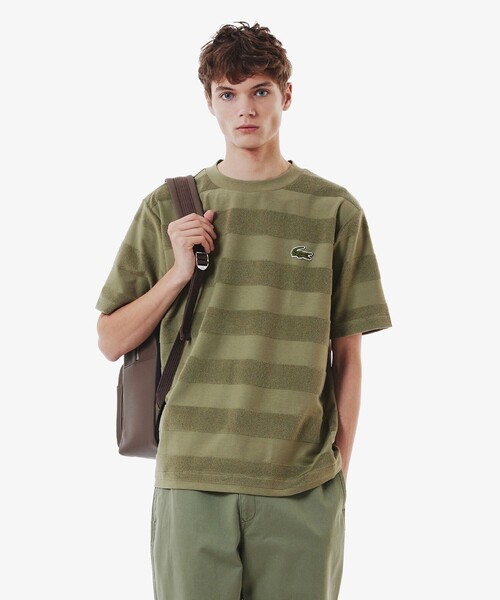 LACOSTE(ラコステ)の「オーバーサイズ パイル地切り替え同色ボーダーTシャツ(Tシャツ/カットソー・メンズ・ネイビー/カーキ/ホワイト/ブラック・2/5/4/3)」の4枚目の写真