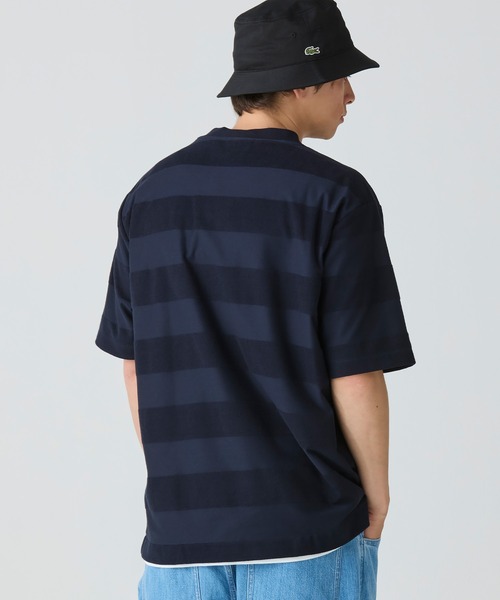 LACOSTE(ラコステ)の「オーバーサイズ パイル地切り替え同色ボーダーTシャツ(Tシャツ/カットソー・メンズ・ネイビー/カーキ/ホワイト/ブラック・2/5/4/3)」の14枚目の写真
