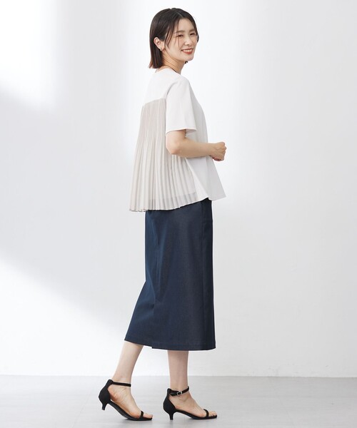 J.PRESS(ジェイプレス)の「【洗える】コットンスムース バック プリーツ カットソー(Tシャツ/カットソー・レディース・ネイビー系/ピーコックグリーン系/ホワイト系/ライトグレー系・T15/T13)」の10枚目の写真