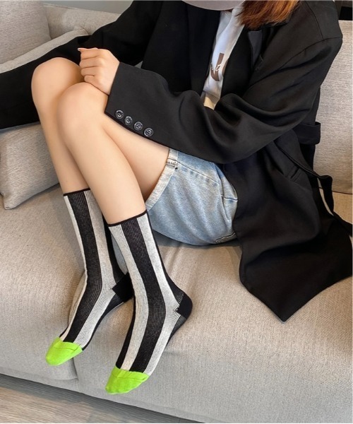 Burner（バーナー）の「【OKUOKU　0909】マルチカラー アソート　ソックス oku-socks-g1-5（ソックス/靴下・レディース・ブラック/ホワイト/ベージュ/オレンジ/ホワイト系その他2/ホワイト系その他3/ホワイト系その他4/ホワイト系その他5/ピンク系その他3/ピンク系その他4/レッド系その他3/グリーン系その他2/ブルー系その他2/ブラック系その他5/ブラウン系その他4/ライトグリーン/ブルー/パープル系その他2/パープル系その他3/ブルー系その他3/グリーン・FREE）」の4枚目の写真