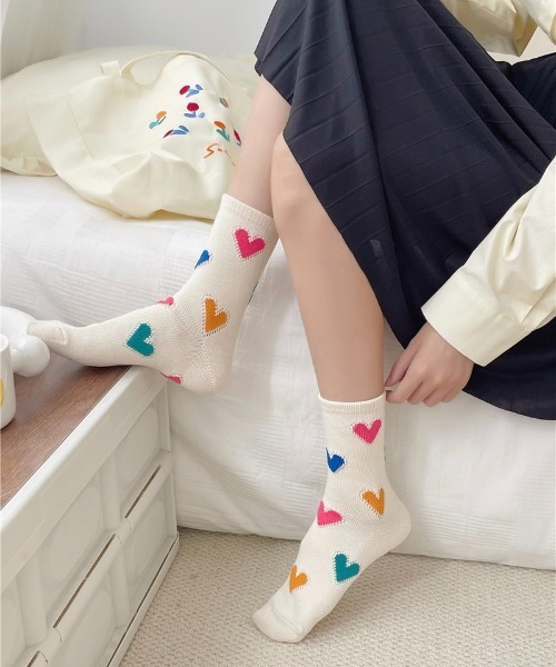 Burner（バーナー）の「【OKUOKU　0909】マルチカラー アソート　ソックス oku-socks-g1-5（ソックス/靴下・レディース・ブラック/ホワイト/ベージュ/オレンジ/ホワイト系その他2/ホワイト系その他3/ホワイト系その他4/ホワイト系その他5/ピンク系その他3/ピンク系その他4/レッド系その他3/グリーン系その他2/ブルー系その他2/ブラック系その他5/ブラウン系その他4/ライトグリーン/ブルー/パープル系その他2/パープル系その他3/ブルー系その他3/グリーン・FREE）」の6枚目の写真