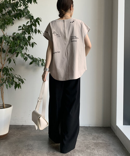 DouDouエンボスバックジップTEE エンボスバックジップTEE | DOUDOU(ドゥドゥ)レディース | PAL