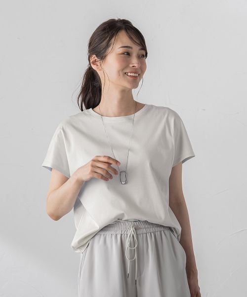 LAUTREAMONT(ロートレアモン)の「【WEB限定】【3サイズ】スムースコットンラウンドヘムカットソー≪洗える/接触冷感≫(Tシャツ/カットソー・レディース・ネイビー/ベージュ/ブラック/ライトブルー/チャコールグレー/ホワイト/ピンク・11号/9号/7号)」の5枚目の写真