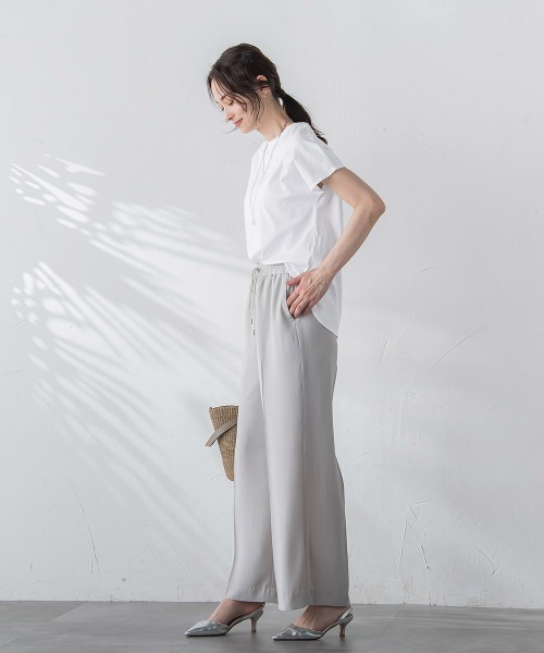 LAUTREAMONT(ロートレアモン)の「【WEB限定】【3サイズ】スムースコットンラウンドヘムカットソー≪洗える/接触冷感≫(Tシャツ/カットソー・レディース・ネイビー/ベージュ/ブラック/ライトブルー/チャコールグレー/ホワイト/ピンク・11号/9号/7号)」の10枚目の写真