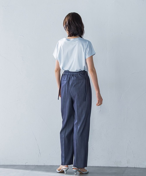LAUTREAMONT(ロートレアモン)の「【WEB限定】【3サイズ】スムースコットンラウンドヘムカットソー≪洗える/接触冷感≫(Tシャツ/カットソー・レディース・ネイビー/ベージュ/ブラック/ライトブルー/チャコールグレー/ホワイト/ピンク・11号/9号/7号)」の14枚目の写真