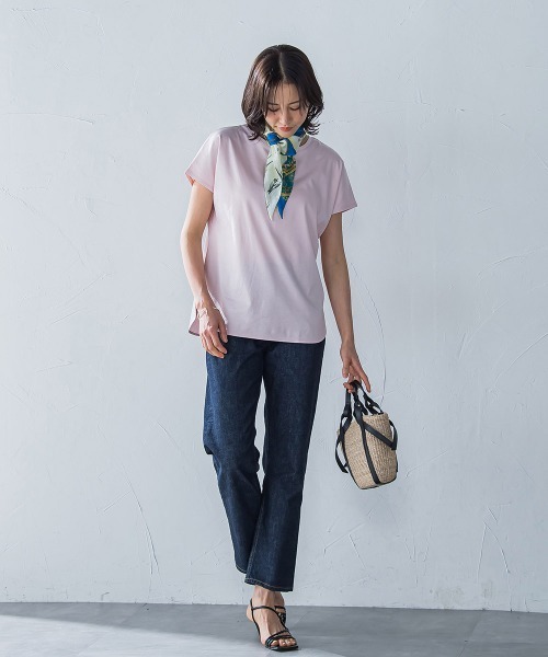 LAUTREAMONT(ロートレアモン)の「【WEB限定】【3サイズ】スムースコットンラウンドヘムカットソー≪洗える/接触冷感≫(Tシャツ/カットソー・レディース・ネイビー/ベージュ/ブラック/ライトブルー/チャコールグレー/ホワイト/ピンク・11号/9号/7号)」の21枚目の写真