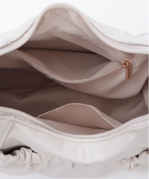 axes femme（アクシーズファム）の「サイドポケットギャザートート（トートバッグ・レディース・ブラック/キナリ・FREE）」の14枚目の写真