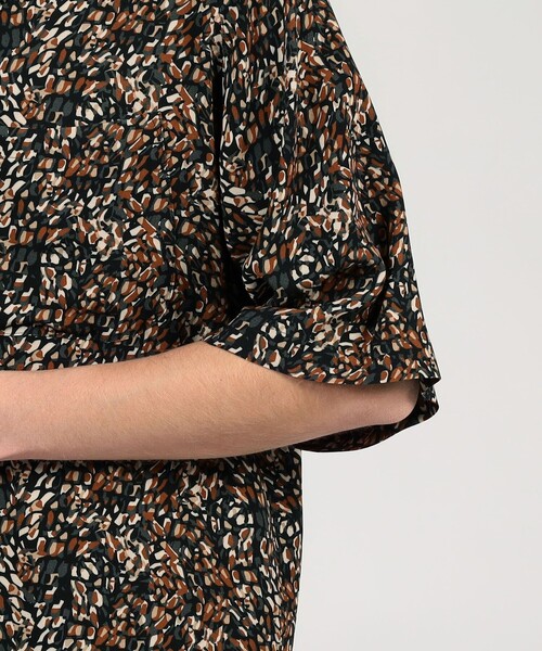 m's braque(エムズブラック)の「【別注】m's braque レーヨン オープンカラー ハーフスリーブシャツ(シャツ/ブラウス・メンズ・ブラウン・38/36)」の6枚目の写真