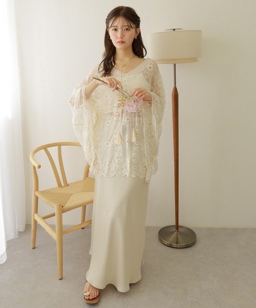 LAULEN（ローレン）の「flower crochet tunic blouse /フラワー クロシェ シアー チュニック ブラウス（シャツ/ブラウス・レディース・アイボリー/ブラック・FREE）」の7枚目の写真