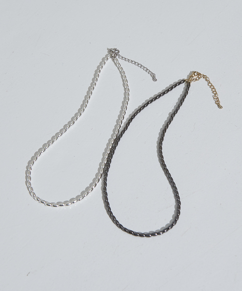 NOMINE(ノミネ)の「メタルビーズ ネックレス(ネックレス・レディース・チャコールグレー/シルバー・フリー)」の4枚目の写真