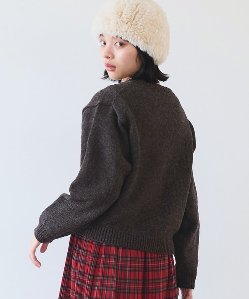 bulle de savon（ビュルデサボン）の「△ペルーハンドニット ブーケ刺繍カーディガン（カーディガン/ボレロ・レディース・ホワイト/ダークブラウン・FREE）」の22枚目の写真