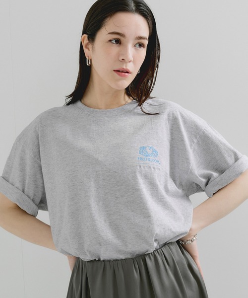 FRUIT OF THE LOOM(フルーツオブザルーム)の「【FRUIT OF THE LOOM×LE CERCLE】別注/ロゴTシャツ(Tシャツ/カットソー・レディース・グレー系その他/ブラック系その他/ホワイト系その他・FREE)」の9枚目の写真