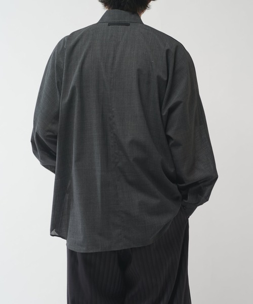 Lui's（ルイス）の「ウール混ドライタッチシアーシャツ（シャツ/ブラウス・メンズ・ブラック/チャコールグレー/アッシュグレー・FREE）」の12枚目の写真