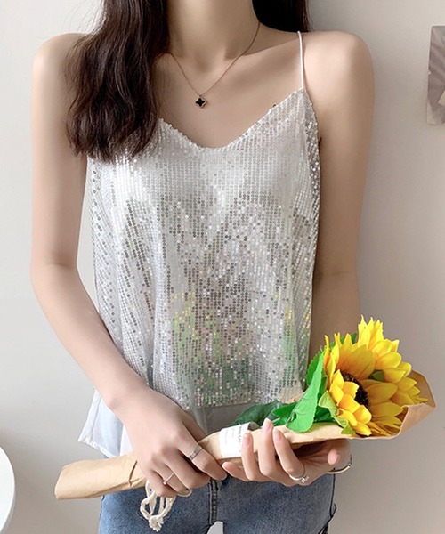 DAY CLOSET(デイ クローゼット)の「レディース 煌めきで視線ひとり占め。スパンコールシースルーキャミソール(キャミソール・レディース・ブラック/エメラルド/ベージュ/ホワイト・FREE)」の1枚目の写真