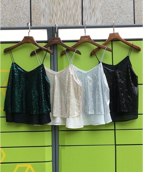 DAY CLOSET(デイ クローゼット)の「レディース 煌めきで視線ひとり占め。スパンコールシースルーキャミソール(キャミソール・レディース・ブラック/エメラルド/ベージュ/ホワイト・FREE)」の13枚目の写真