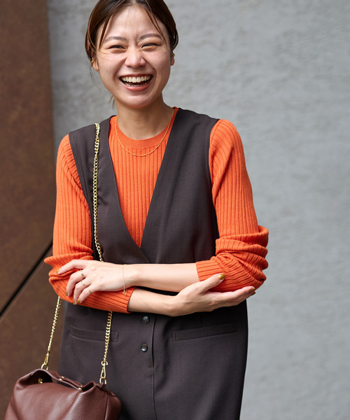JOURNAL STANDARD relume（ジャーナルスタンダード　レリューム）の「《追加 / 新色》ウォッシャブルレーヨンリブクルーネックプルオーバー（ニット/セーター・レディース・ブラック/アイボリー/ブラウン/ライトグレー/レッド/オレンジ・FREE）」の6枚目の写真