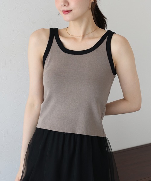 BLUEEAST（ブルーイースト）の「2WAYバイカラータンクトップ（タンクトップ・レディース・オフホワイト/ブラック/グレイッシュベージュ・MEDIUM）」の9枚目の写真