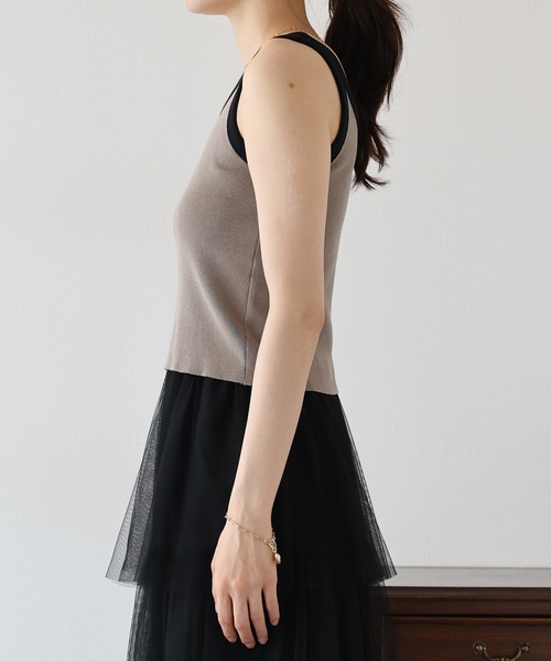 BLUEEAST（ブルーイースト）の「2WAYバイカラータンクトップ（タンクトップ・レディース・オフホワイト/ブラック/グレイッシュベージュ・MEDIUM）」の19枚目の写真