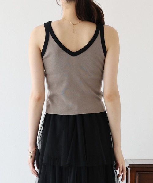 BLUEEAST（ブルーイースト）の「2WAYバイカラータンクトップ（タンクトップ・レディース・オフホワイト/ブラック/グレイッシュベージュ・MEDIUM）」の20枚目の写真