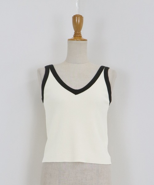 BLUEEAST（ブルーイースト）の「2WAYバイカラータンクトップ（タンクトップ・レディース・オフホワイト/ブラック/グレイッシュベージュ・MEDIUM）」の21枚目の写真