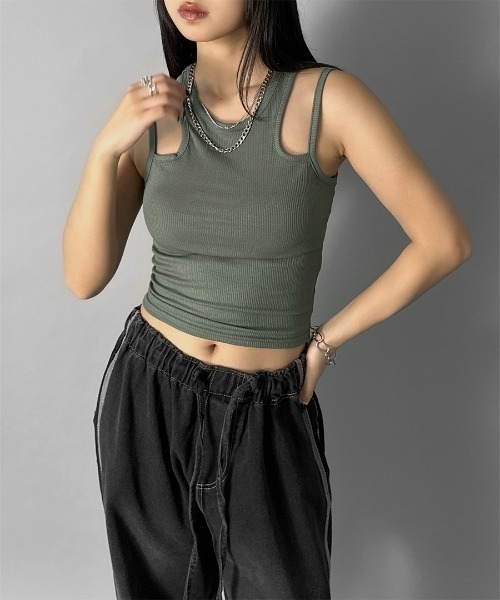 LVEU.(ラブユ.)の「【LVEU.】ストラップデザインタンクトップ / トップス カットソー リブ タンクトップ ストラップ インナー レイヤード ブラック ホワイト グレー カーキ(タンクトップ・レディース・カーキ/ホワイト/ブラック/グレー・FREE)」の4枚目の写真