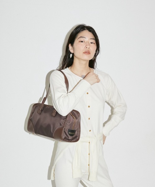 THEATRE PRODUCTS(シアタープロダクツ)の「ナイロンツイルスクエアハンドバッグL(ボストンバッグ・レディース・ブラック/ベージュ/ブラウン・FREE)」の11枚目の写真