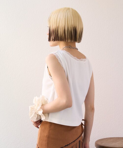 w closet（ダブルクローゼット）の「【25AW】【3色展開】レースロゴタンク（キャミソール・レディース・アイボリー/オフホワイト/チャコールグレー・FREE）」の9枚目の写真