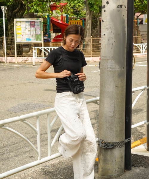 THRASHER(スラッシャー)の「【THRASHER/スラッシャー】Mini Shoulder Pouch<タテ> ショルダーポーチ ブランドロゴ(ボディバッグ/ウエストポーチ・メンズ・ブラック/ブラック系その他/ブラック×ホワイト・FREE)」の8枚目の写真