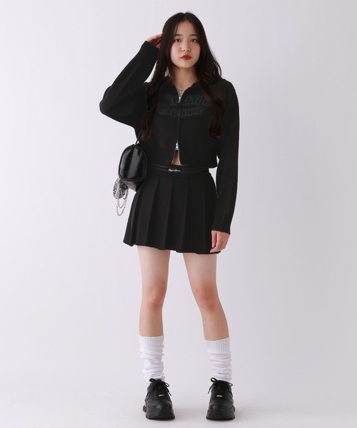 repipi armario(レピピ アルマリオ)の「【girly line】ニットプリーツスカート(スカート・キッズ・ブラック/ピンク/チャコールグレー・LARGE/SMALL/MEDIUM)」の4枚目の写真