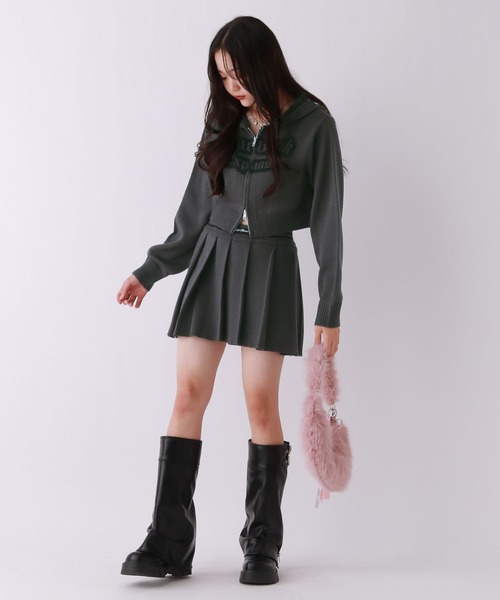 repipi armario(レピピ アルマリオ)の「【girly line】ニットプリーツスカート(スカート・キッズ・ブラック/ピンク/チャコールグレー・LARGE/SMALL/MEDIUM)」の8枚目の写真