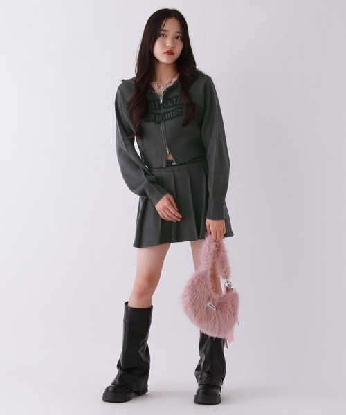 repipi armario(レピピ アルマリオ)の「【girly line】ニットプリーツスカート(スカート・キッズ・ブラック/ピンク/チャコールグレー・LARGE/SMALL/MEDIUM)」の9枚目の写真