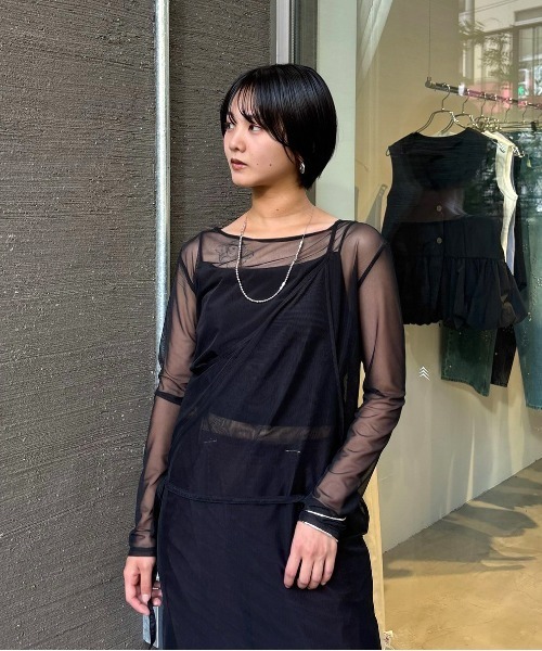 Ameri(アメリ)の「LAYERED SHEER CAMI SET LONG TOP(Tシャツ/カットソー・レディース・ブルー/レモンイエロー/ブラック・FREE)」の6枚目の写真