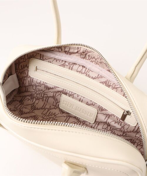 STEVE MADDEN（スティーブマデン）の「スクエアフォルムバッグ/S.MADDEN BANISE-VA（ハンドバッグ・レディース・レッド/ブラック/アイボリー・F）」の9枚目の写真