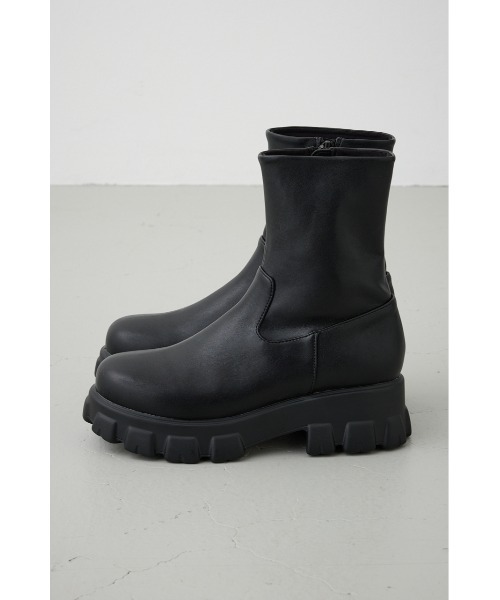 AZUL by moussy(アズールバイマウジー)の「【WEB限定】シャークソールショートブーツ(ブーツ・レディース・ブラック・SMALL/MEDIUM/LARGE/LL)」の5枚目の写真