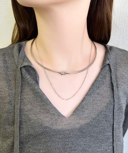 Phoebe（フィービィー）の「ノットラインレイヤードチョーカー/ネックレス/ネックカフ/36cm（チョーカー・レディース・シルバー/イエローゴールド・FREE）」の9枚目の写真