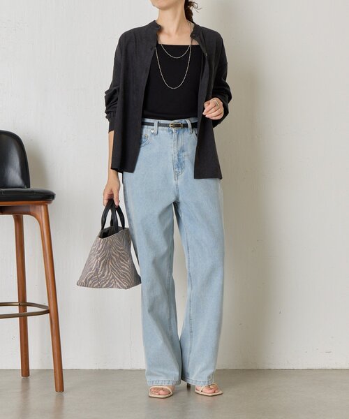 Jena espace merveilleux(ジェナ エスパスメルヴェイユ)の「ピーチスキンバックタックシャツ(シャツ/ブラウス・レディース・ブラック/ベージュ/ライトグレー・FREE)」の4枚目の写真