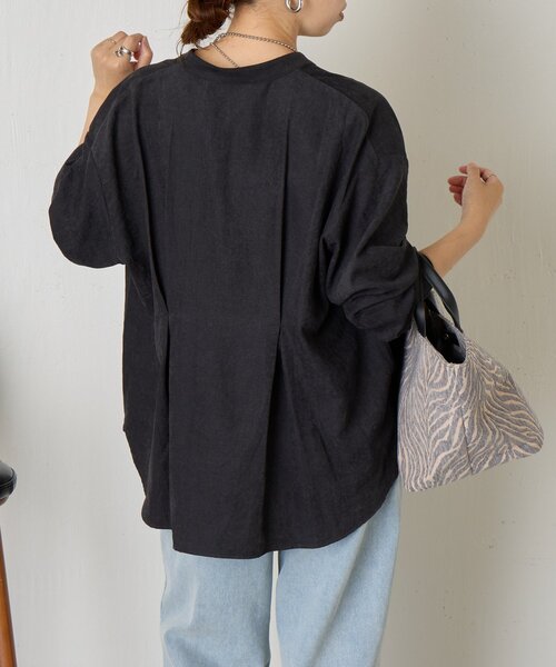 Jena espace merveilleux(ジェナ エスパスメルヴェイユ)の「ピーチスキンバックタックシャツ(シャツ/ブラウス・レディース・ブラック/ベージュ/ライトグレー・FREE)」の11枚目の写真