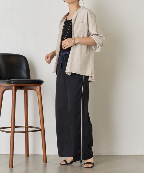 Jena espace merveilleux(ジェナ エスパスメルヴェイユ)の「ピーチスキンバックタックシャツ(シャツ/ブラウス・レディース・ブラック/ベージュ/ライトグレー・FREE)」の13枚目の写真