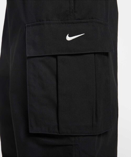NIKE(ナイキ)の「ナイキ スポーツウェア ウィメンズ ミッドライズ オーバーサイズド ウーブン カーゴ パンツ / Nike Sportswear Women's Mid-Rise Oversized Woven Cargo Pants HV1967-010 Black(カーゴパンツ・レディース・ブラック・XL/L/M/S/XS)」の16枚目の写真