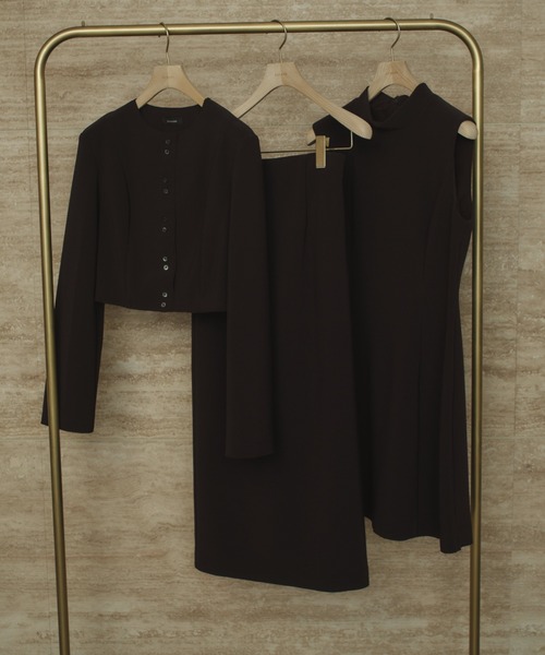 【新品未使用】anuansカットジョーゼットミニワンピース　ブラック カットジョーゼットミニワンピース