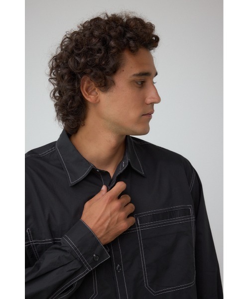 AZUL by moussy(アズールバイマウジー)の「配色ステッチ長袖シャツ(シャツ/ブラウス・メンズ・ベージュ/ライトグレー/ブラック・MEDIUM/LARGE)」の4枚目の写真