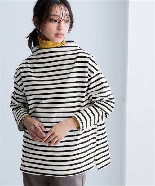 nissen(ニッセン)の「綿100%バスクボトルネックプルオーバー(UVカット)<大きいサイズ有>(Tシャツ/カットソー・レディース・オフホワイト/ブラック/ホワイト×ブラック/ネイビー×ホワイト/カーキ・S~M/L~LL)」の1枚目の写真