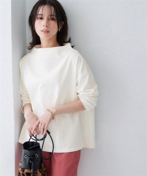 nissen(ニッセン)の「綿100%バスクボトルネックプルオーバー(UVカット)<大きいサイズ有>(Tシャツ/カットソー・レディース・オフホワイト/ブラック/ホワイト×ブラック/ネイビー×ホワイト/カーキ・S~M/L~LL)」の2枚目の写真