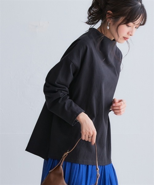 nissen(ニッセン)の「綿100%バスクボトルネックプルオーバー(UVカット)<大きいサイズ有>(Tシャツ/カットソー・レディース・オフホワイト/ブラック/ホワイト×ブラック/ネイビー×ホワイト/カーキ・S~M/L~LL)」の6枚目の写真
