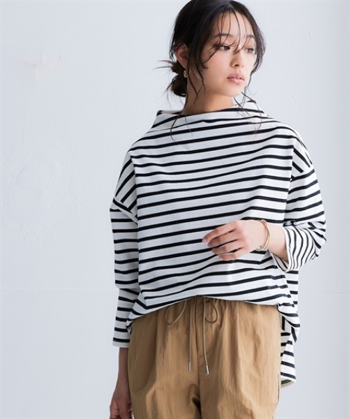 nissen(ニッセン)の「綿100%バスクボトルネックプルオーバー(UVカット)<大きいサイズ有>(Tシャツ/カットソー・レディース・オフホワイト/ブラック/ホワイト×ブラック/ネイビー×ホワイト/カーキ・S~M/L~LL)」の13枚目の写真